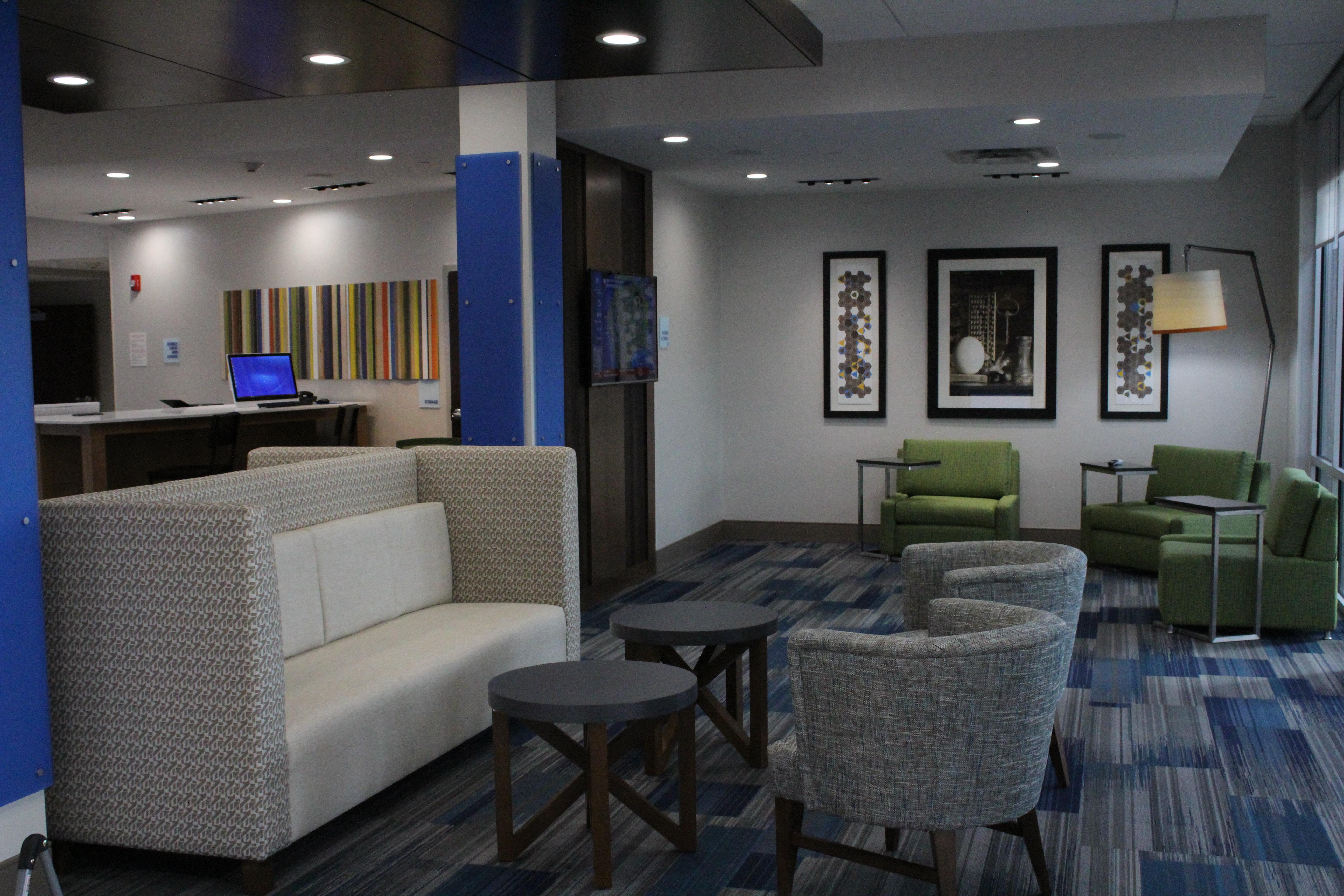 Holiday Inn Express & Suites - Milledgeville, An Ihg Hotel מראה חיצוני תמונה